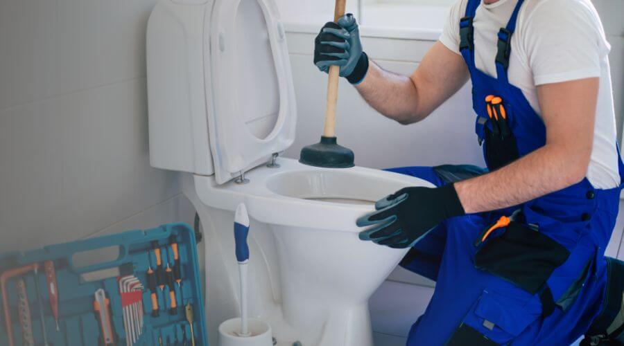 Expert burst pipe repair services in Forest, LA